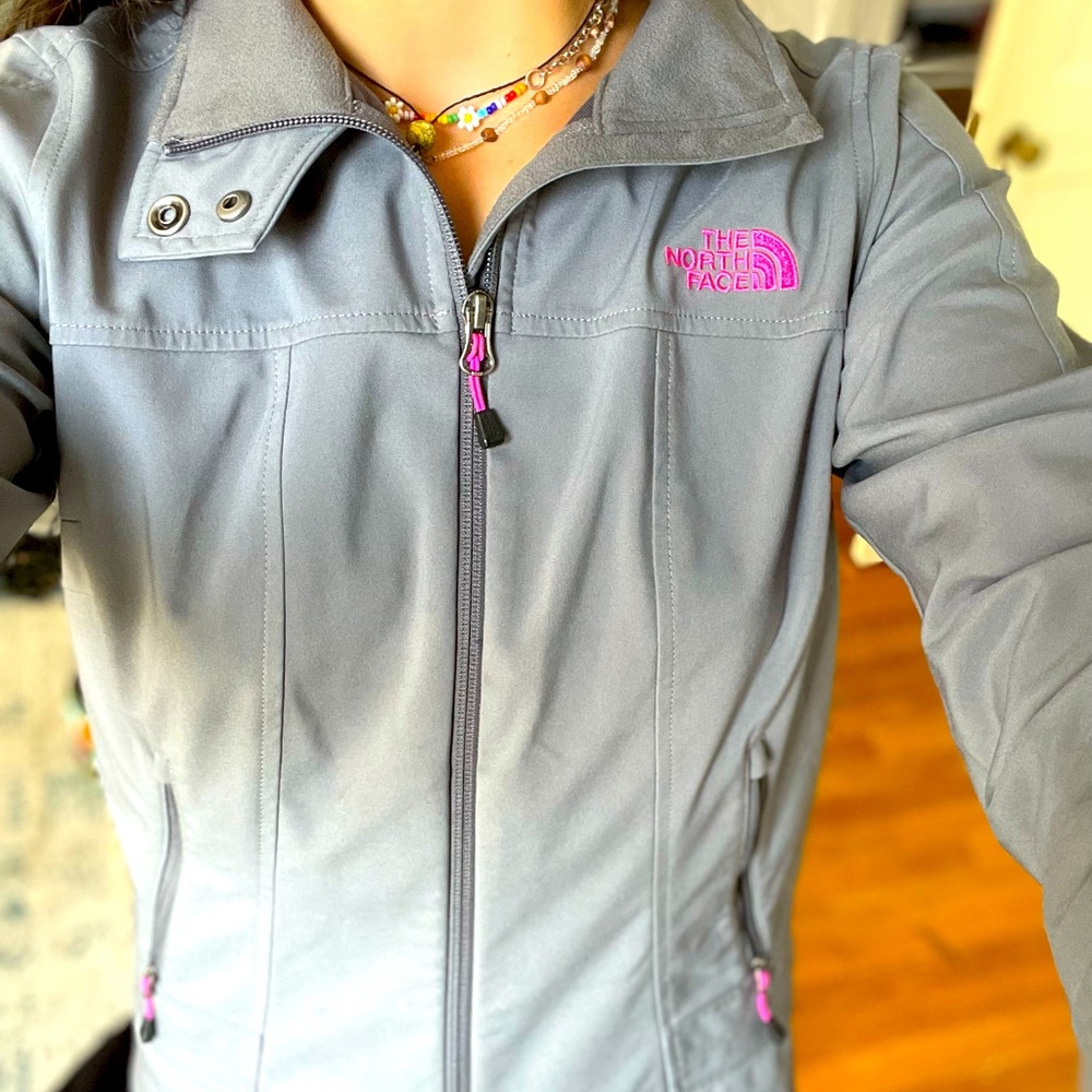 Grey women’s north face jacket size small